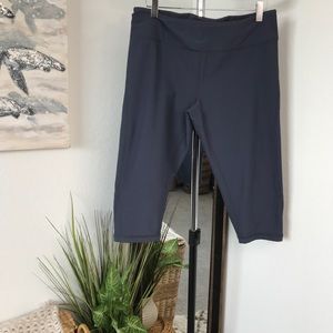 Zella Crop Gray Leggings Size Large